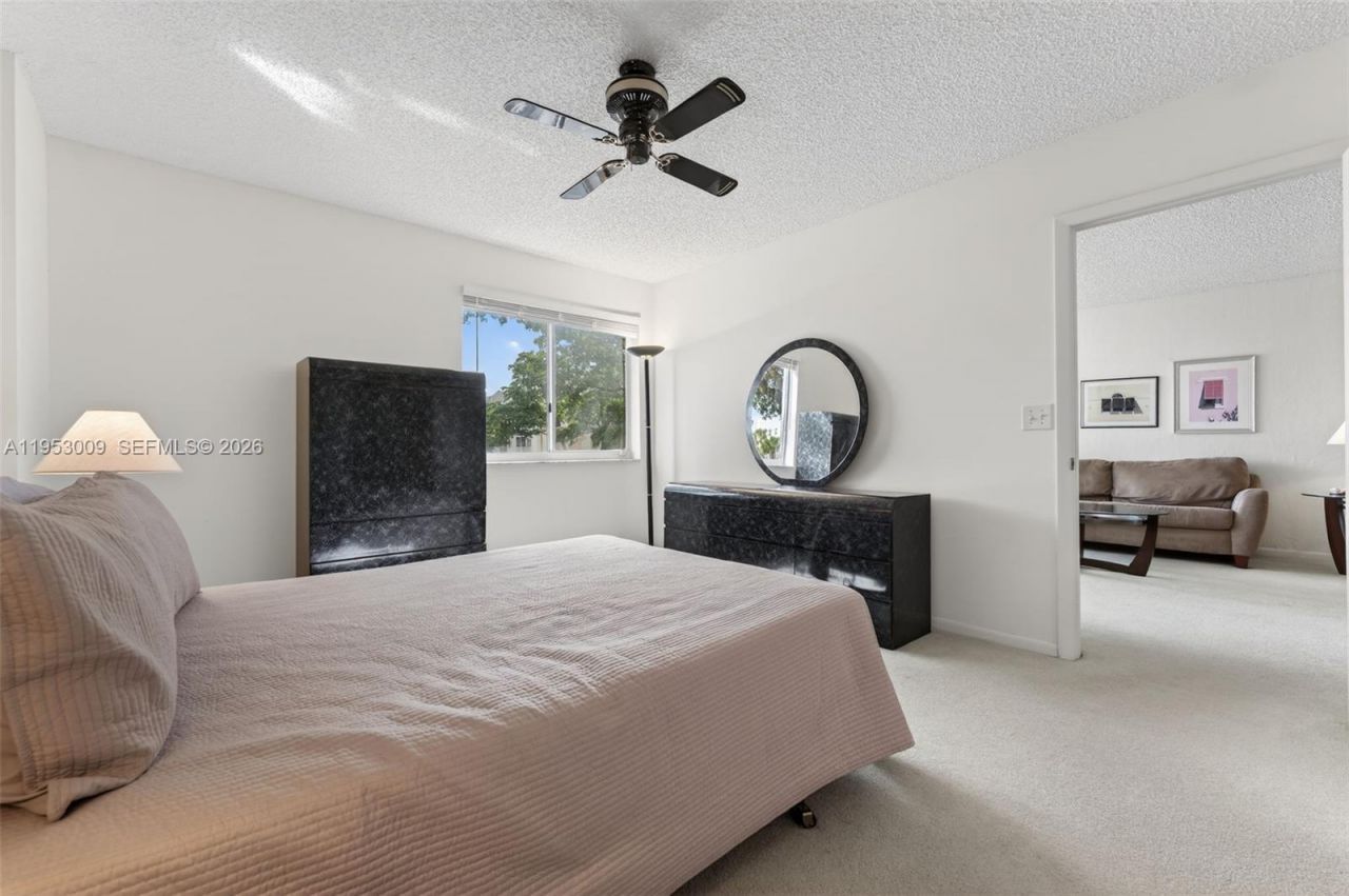 9525 Weldon Cir , Unit H205, Tamarac, FL 33321 Photo