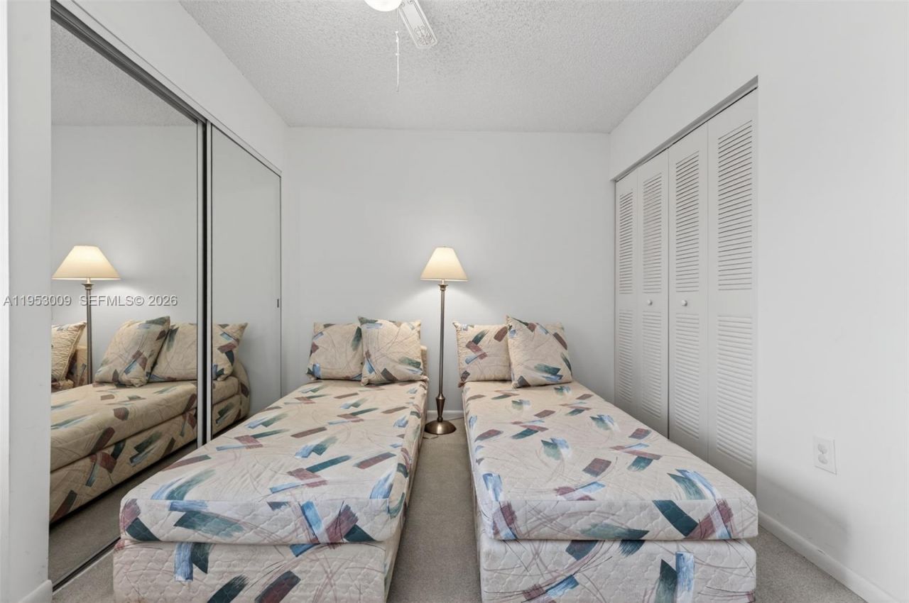 9525 Weldon Cir , Unit H205, Tamarac, FL 33321 Photo