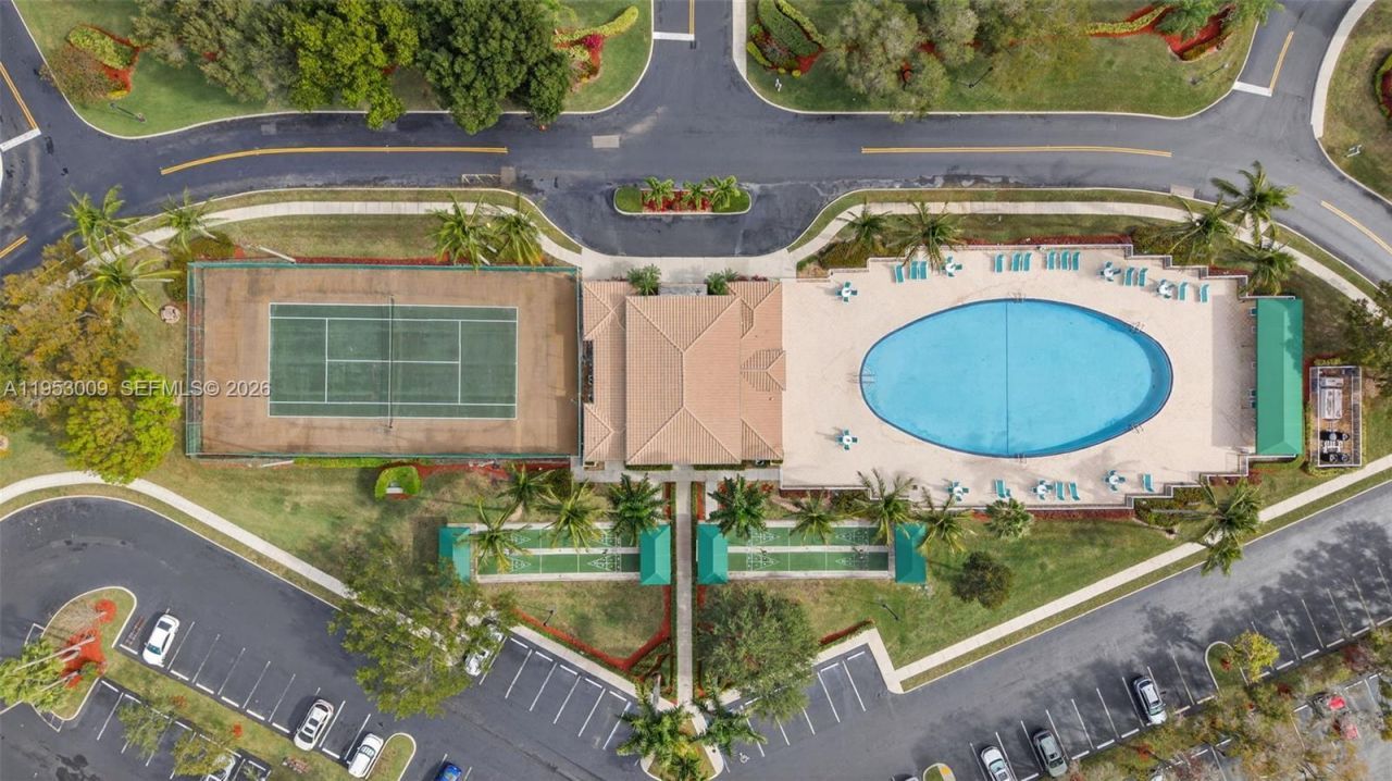 9525 Weldon Cir , Unit H205, Tamarac, FL 33321 Photo