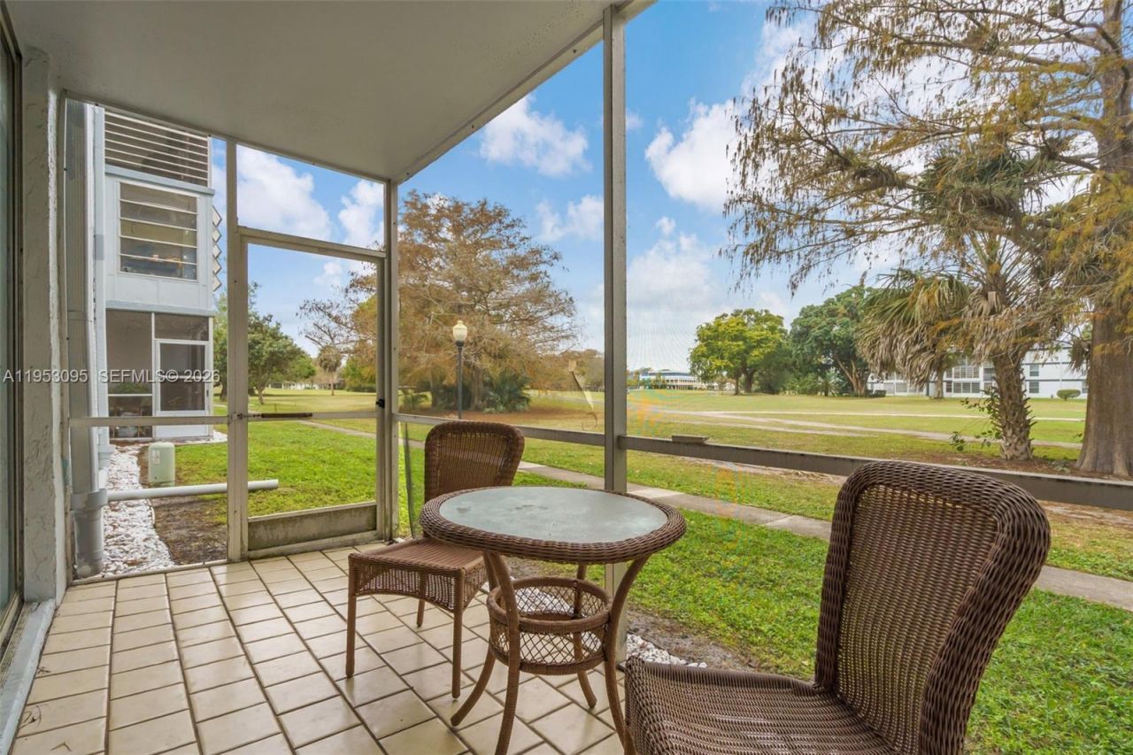 8411 Lagos De Campo Blvd, Unit 110U, Tamarac, FL 33321 Photo