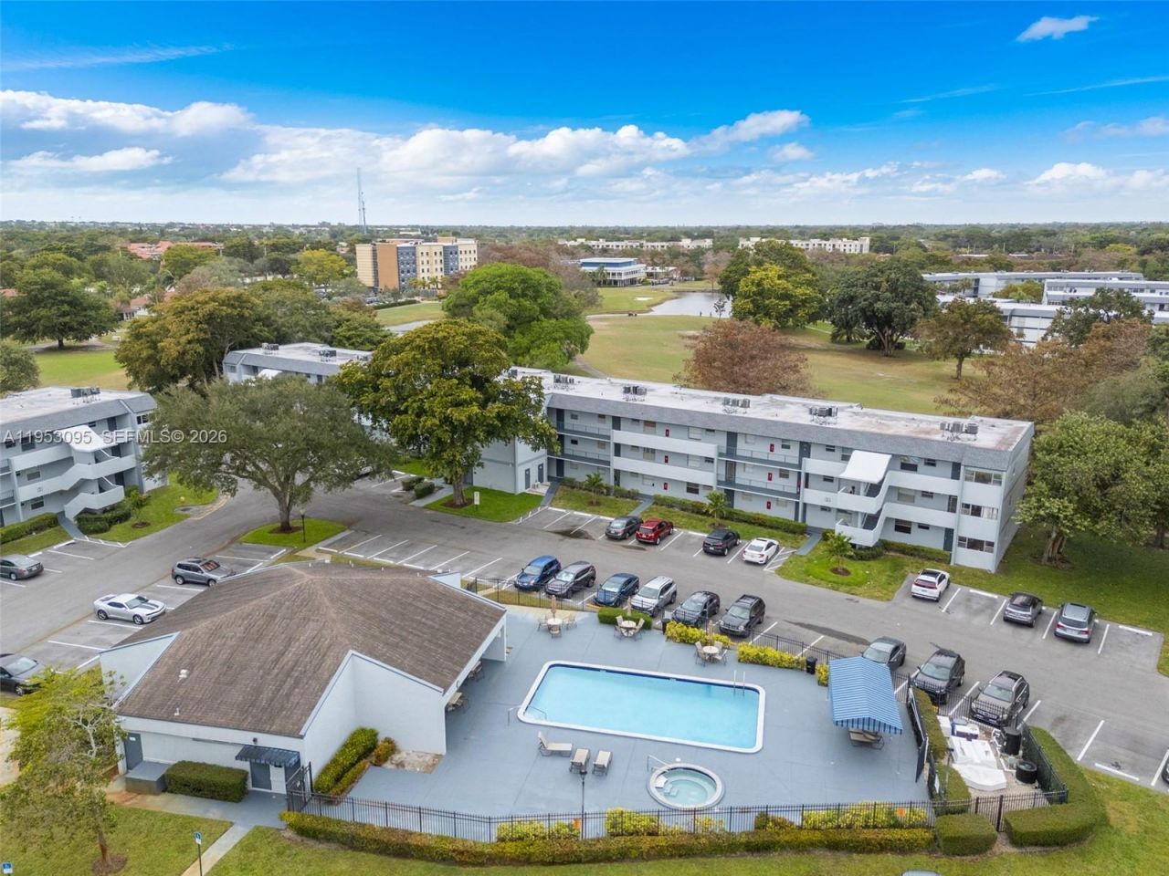 8411 Lagos De Campo Blvd, Unit 110U, Tamarac, FL 33321 Photo