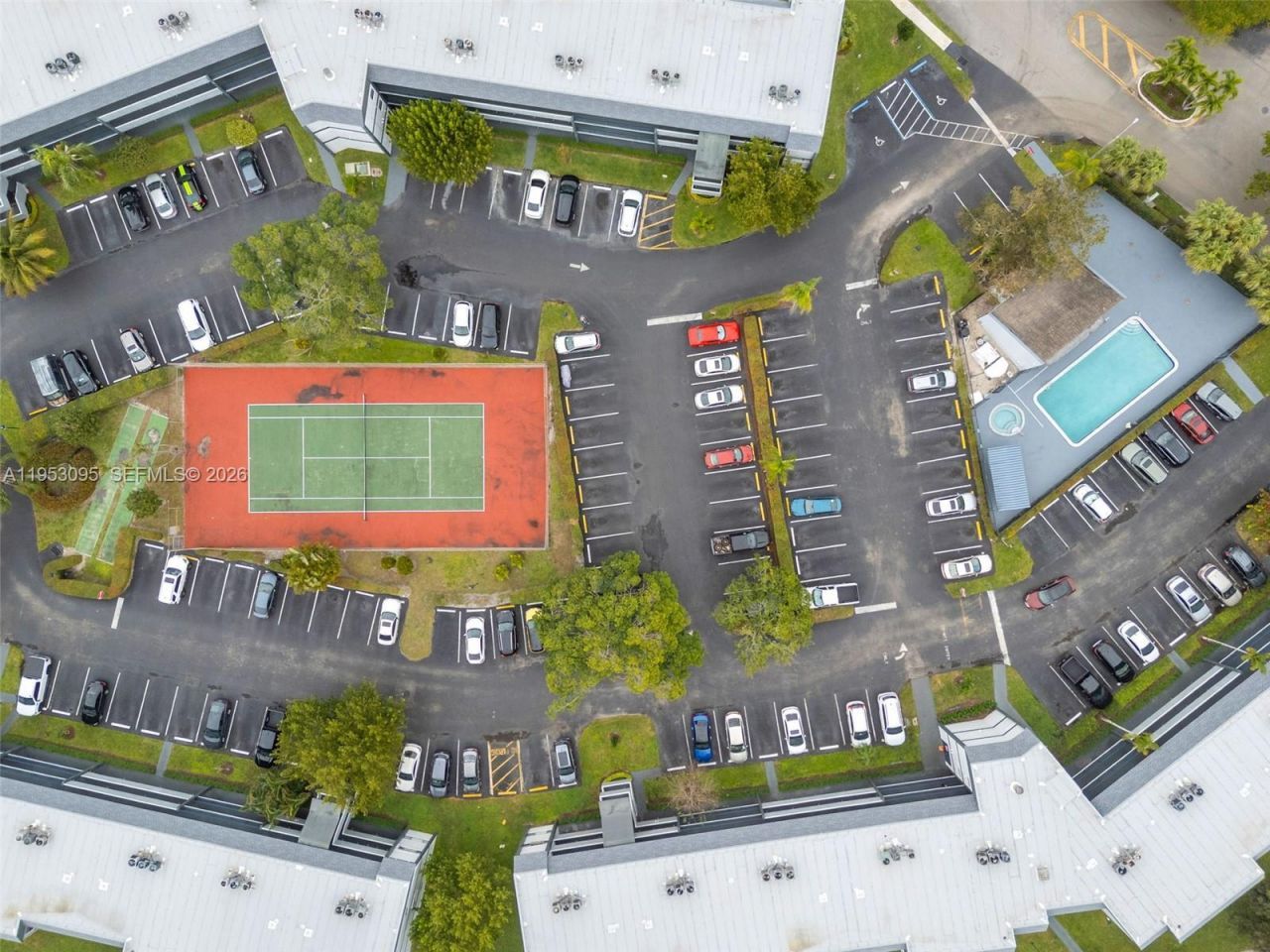 8411 Lagos De Campo Blvd, Unit 110U, Tamarac, FL 33321 Photo