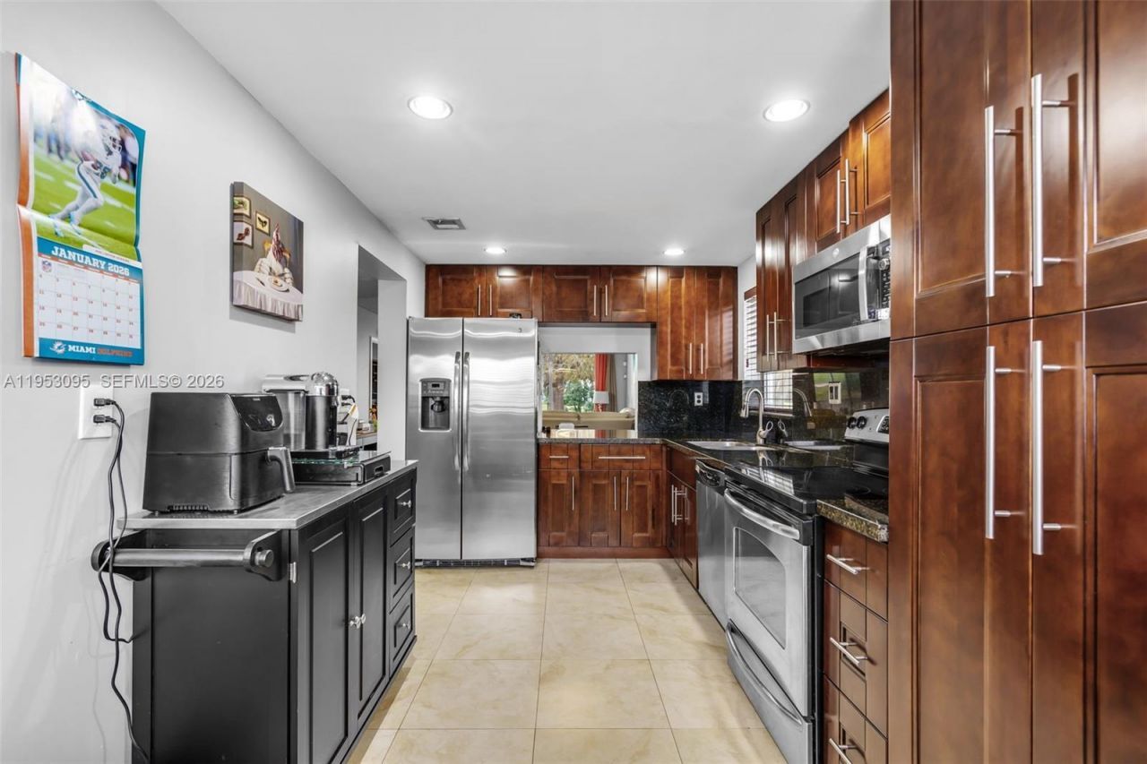 8411 Lagos De Campo Blvd, Unit 110U, Tamarac, FL 33321 Photo