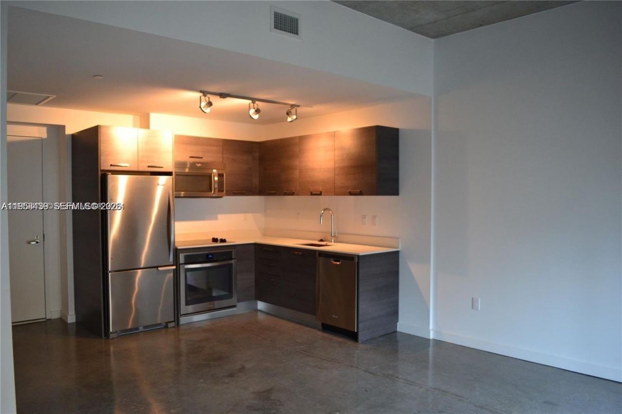 151 SE 1st St , Unit 1207, Miami, FL 33131 Photo