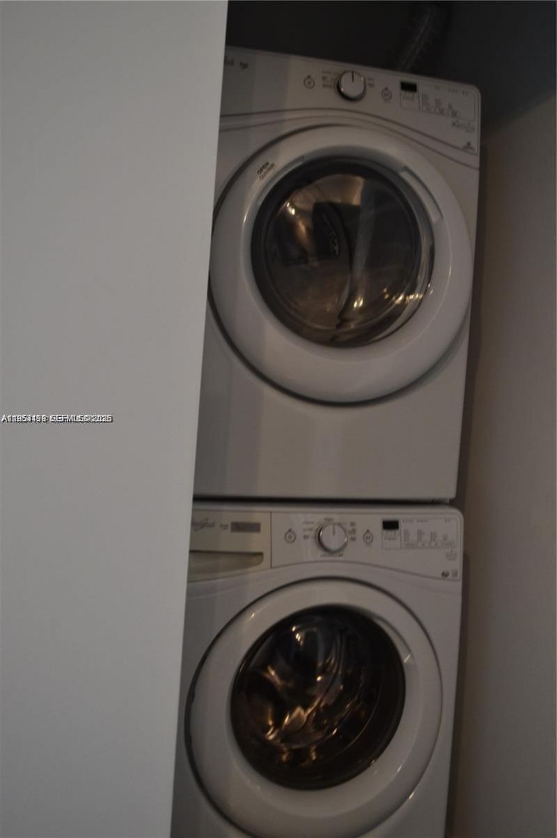 151 SE 1st St , Unit 1207, Miami, FL 33131 Photo