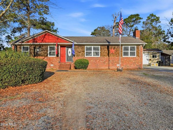 7 Falcon Court, Castle Hayne, NC 28429