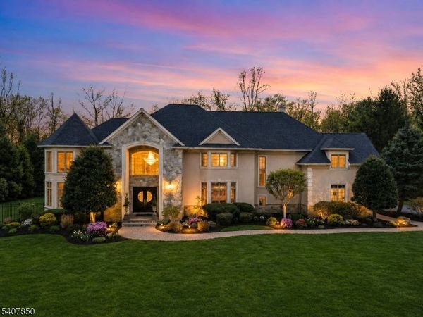 2 Stewart Ct, Old Tappan, NJ 07675
