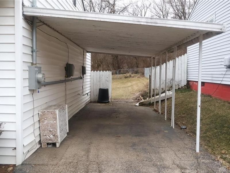 2637 Firtree Court, Cincinnati, OH 45223 Photo 3