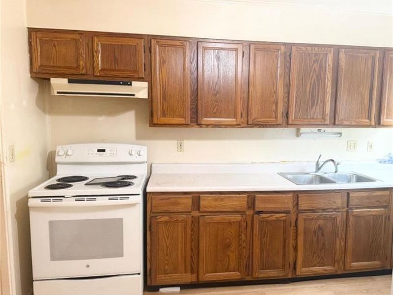 2637 Firtree Court, Cincinnati, OH 45223 Photo 8