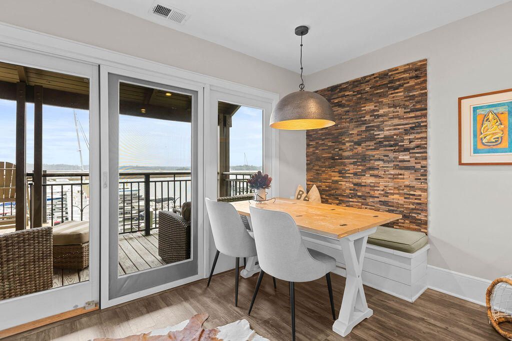 1906 Marsh Oak Lane Photo 20