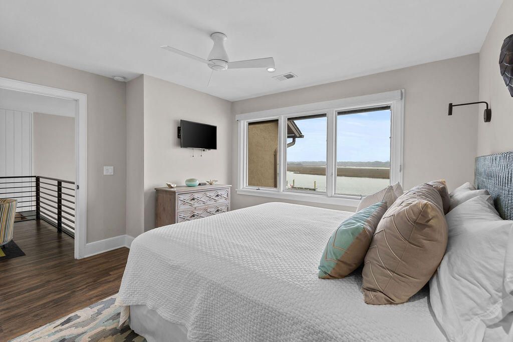 1906 Marsh Oak Lane Photo 32