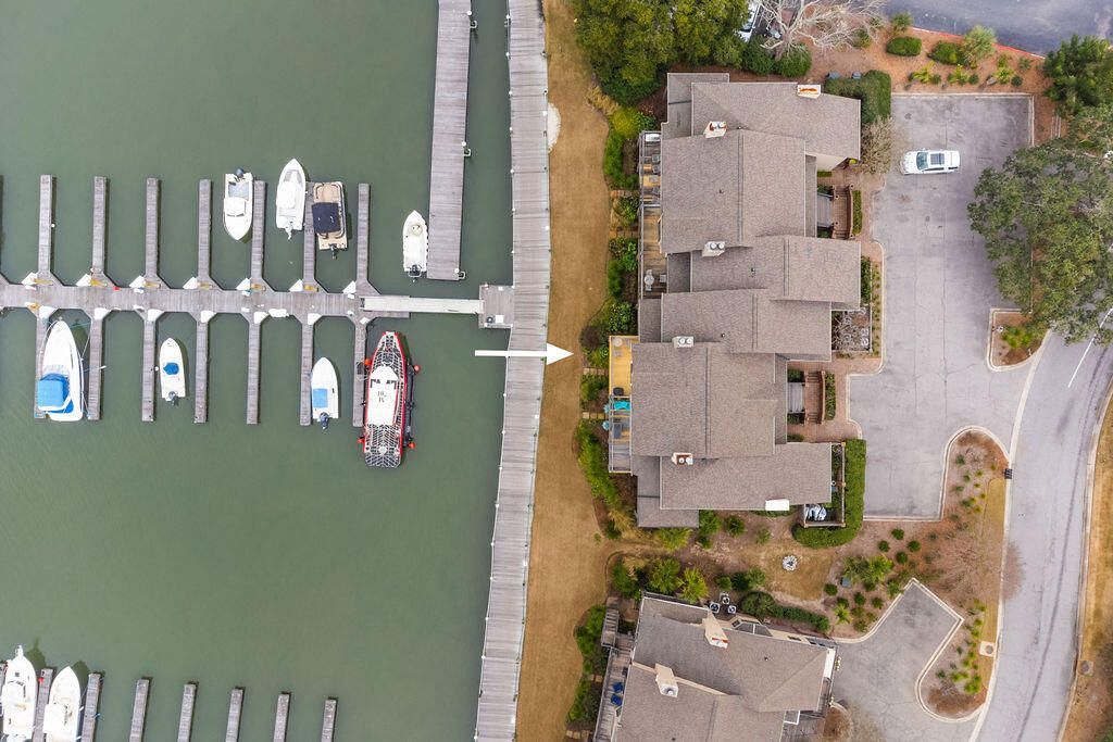 1906 Marsh Oak Lane Photo 68