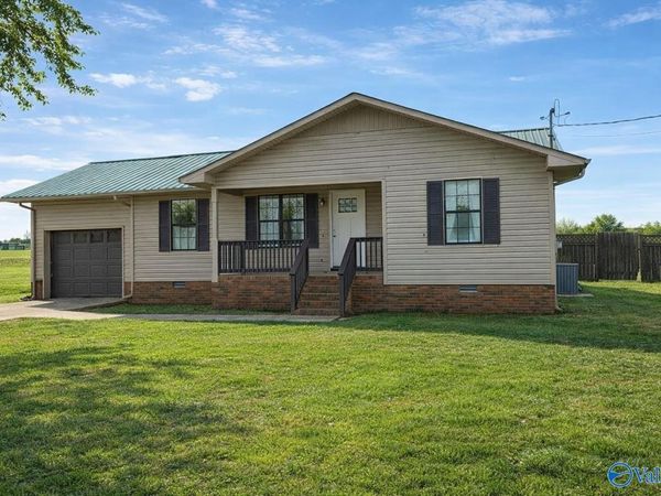 91 Gurley Circle, Section, AL 35771