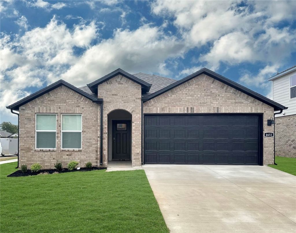 603 S Neon Avenue, Fayetteville, AR 72704 Main Photo