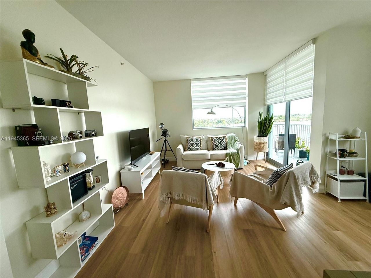 140 S Dixie Hwy , Unit 437, Hollywood, FL 33020 Photo