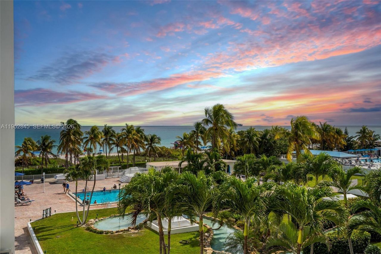 5005 Collins Ave, Unit 415, Miami Beach, FL 33140 Photo