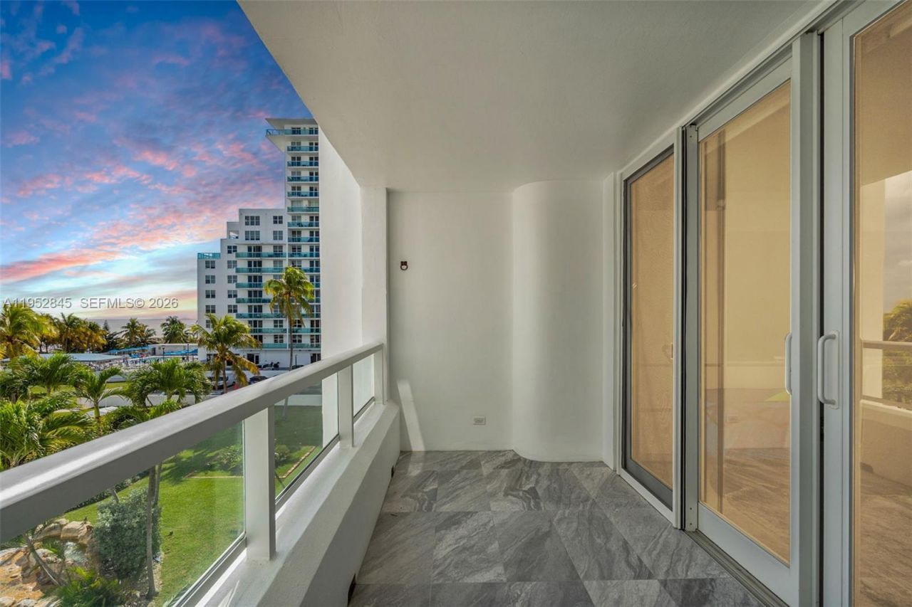 5005 Collins Ave, Unit 415, Miami Beach, FL 33140 Photo