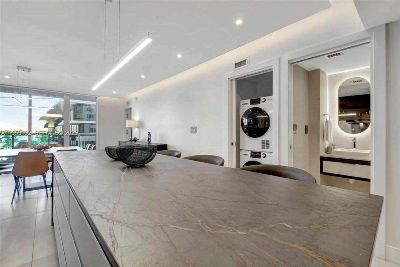 2301 Collins Ave , Unit 634/635, Miami Beach, FL 33139 Photo