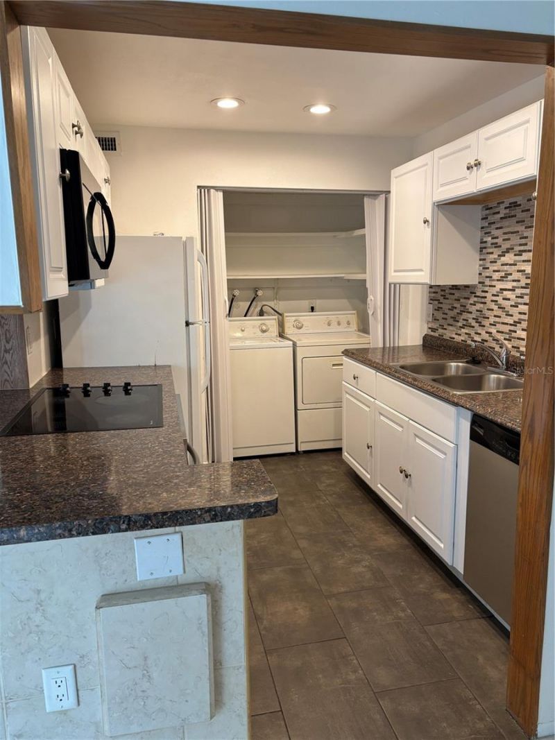 744 116th Avenue N, Unit 1901, Saint Petersburg, FL 33716 Photo