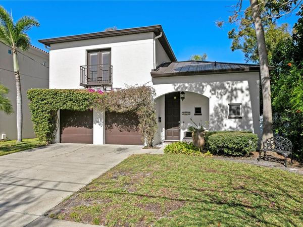 3821 W SANTIAGO STREET, TAMPA, FL 33629