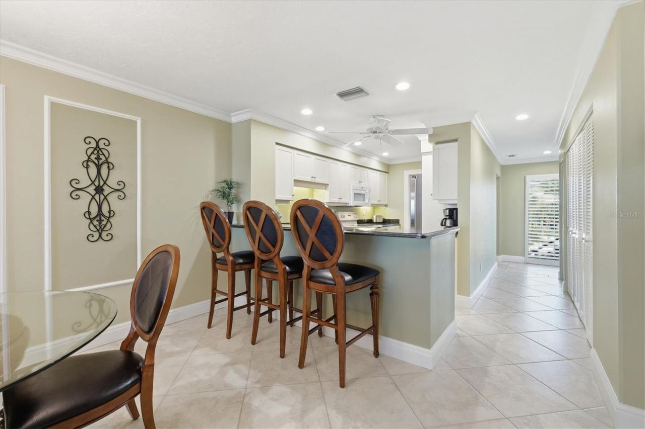 5393 Gulf Of Mexico Drive, Unit 211, Longboat Key, FL 34228 Photo