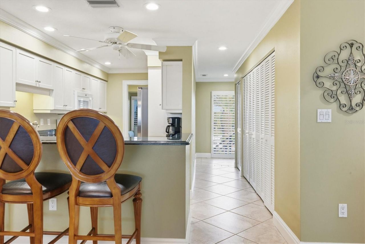 5393 Gulf Of Mexico Drive, Unit 211, Longboat Key, FL 34228 Photo