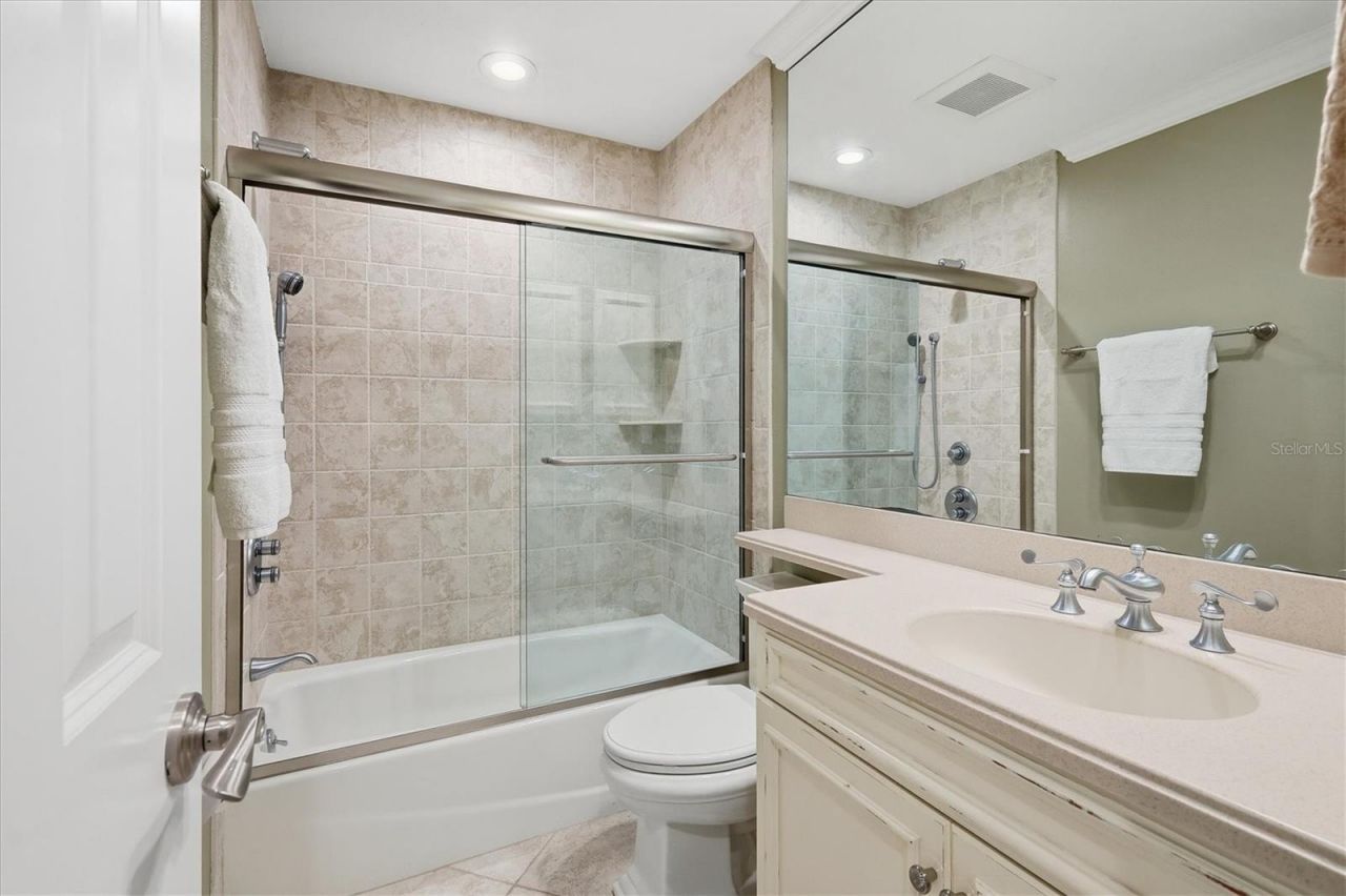 5393 Gulf Of Mexico Drive, Unit 211, Longboat Key, FL 34228 Photo