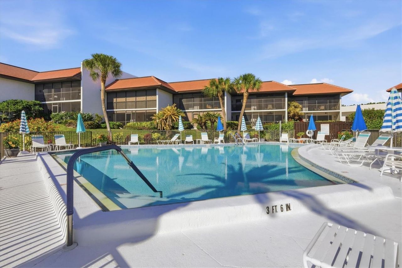 5393 Gulf Of Mexico Drive, Unit 211, Longboat Key, FL 34228 Photo