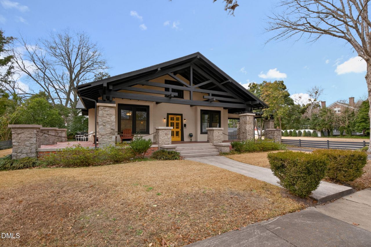 1007 Nash Street Nw, Wilson, NC 27893 Main Photo