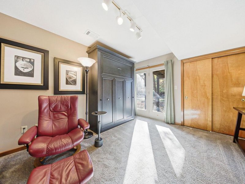 487 Beachside Drive, Westerville, OH 43081 Photo 10