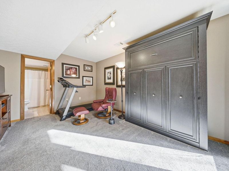 487 Beachside Drive, Westerville, OH 43081 Photo 12