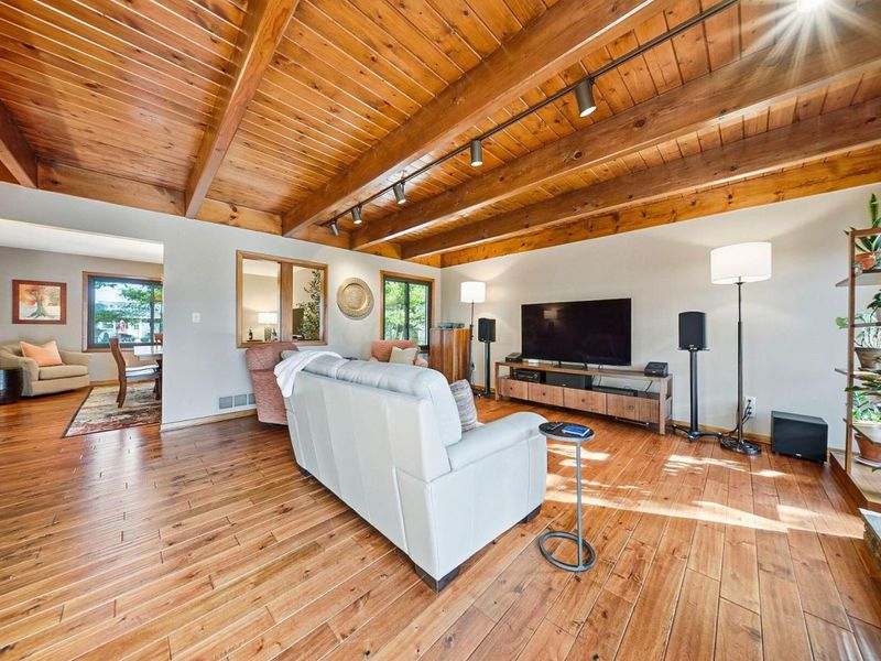 487 Beachside Drive, Westerville, OH 43081 Photo 16