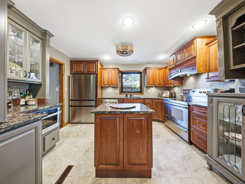 487 Beachside Drive, Westerville, OH 43081 Photo 22