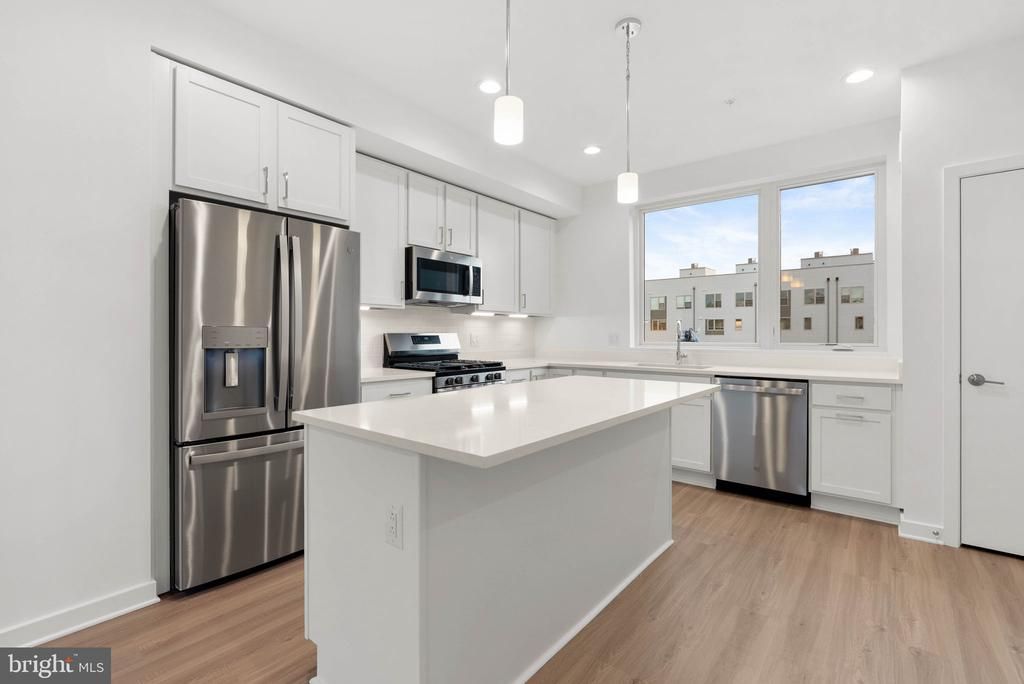 3022 Schirra Lane, Philadelphia, PA 19125 Main Photo