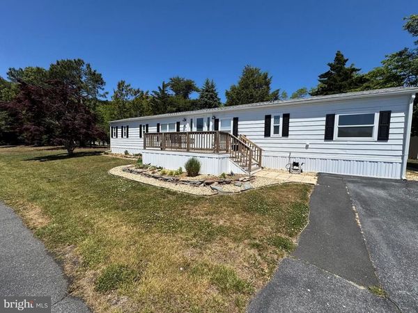 10 CARRIAGE LANE, REHOBOTH BEACH, DE 19971