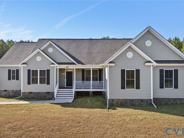 265 Morris Town Circle, La Crosse, VA 23950