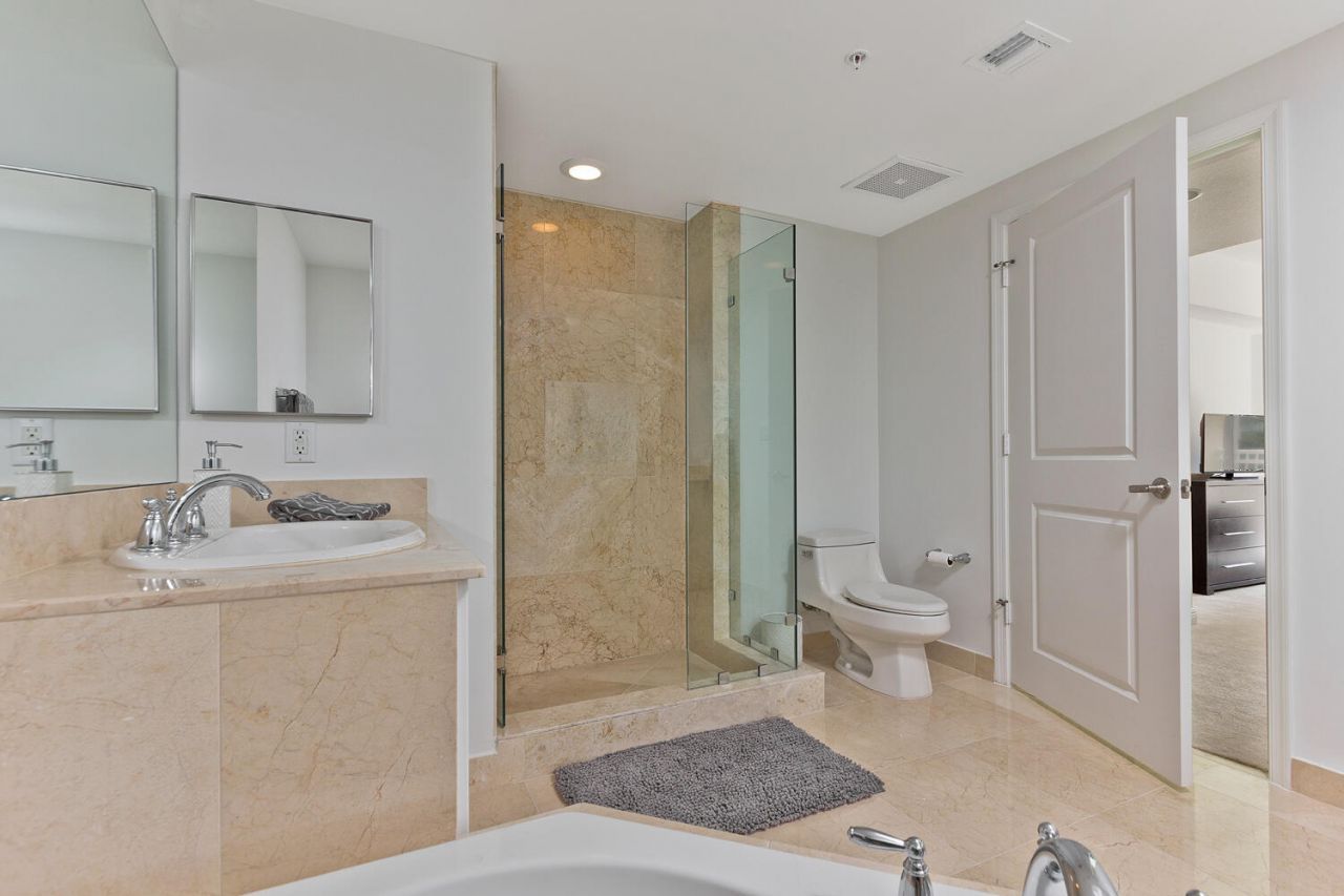 450 N Federal Highway, Unit 609, Boynton Beach, FL 33435 Photo