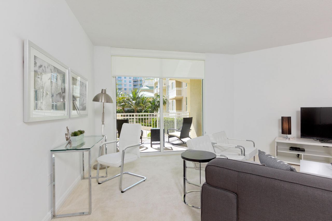 450 N Federal Highway, Unit 609, Boynton Beach, FL 33435 Photo