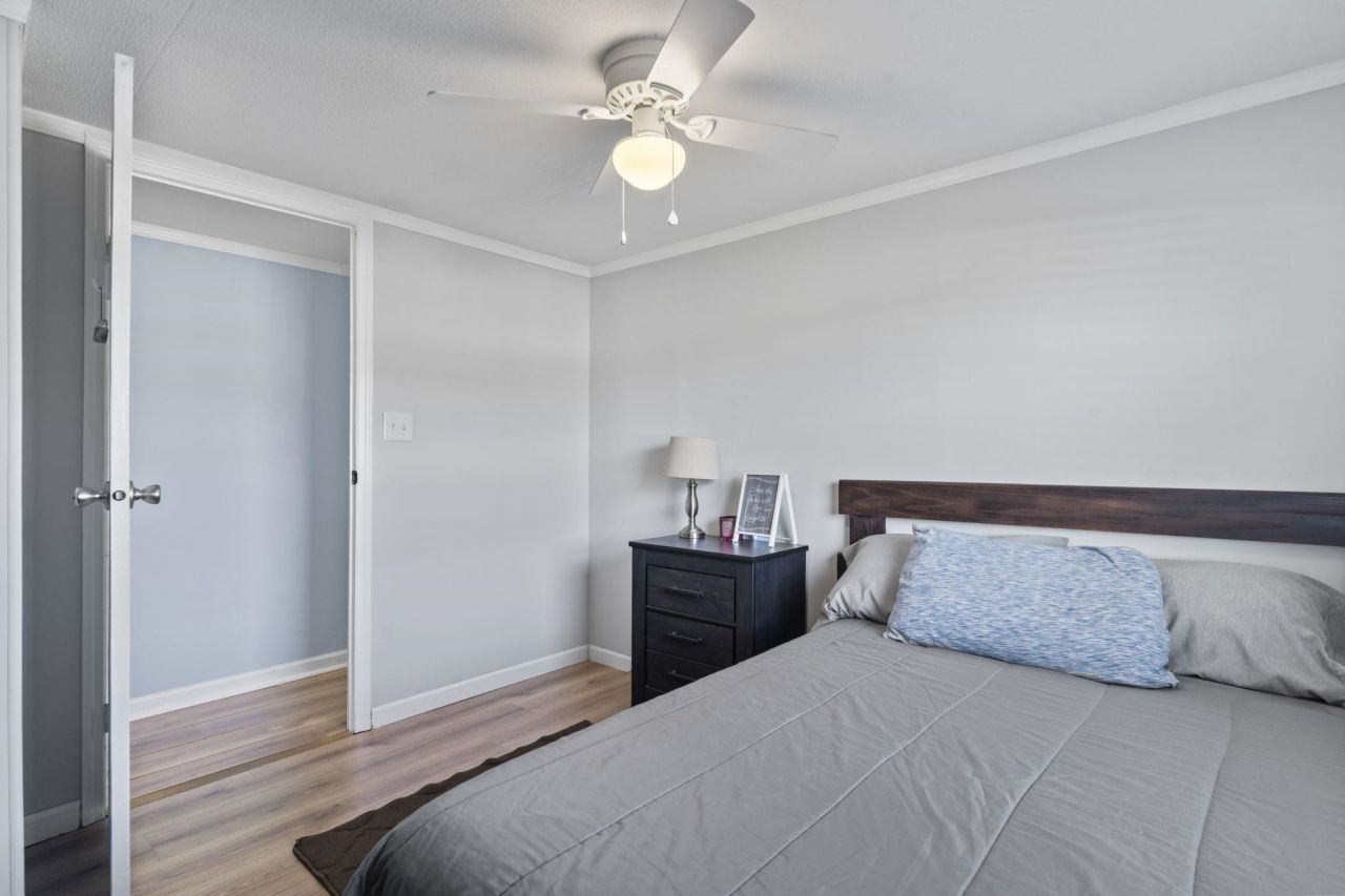 808 Waterway Dr. Photo 18