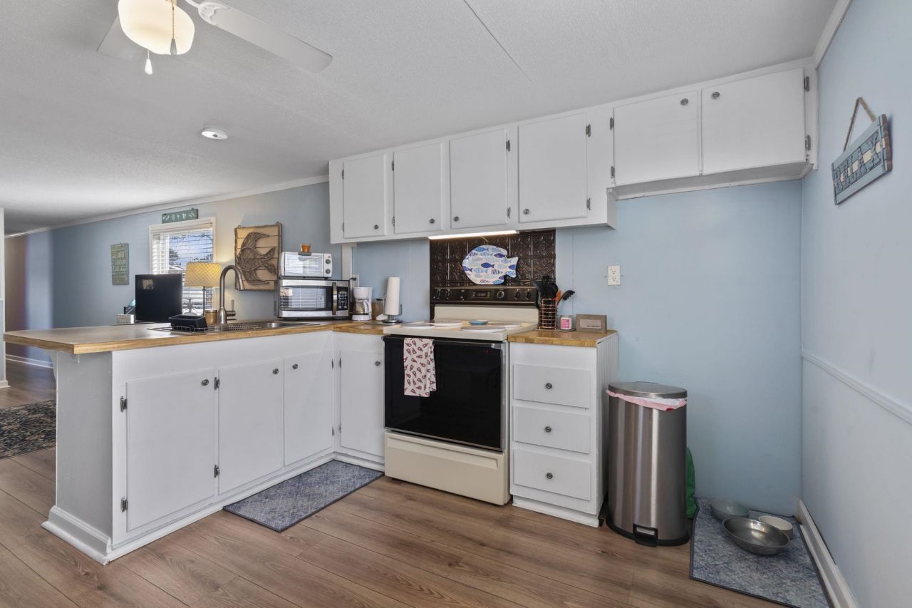 808 Waterway Dr. Photo 7