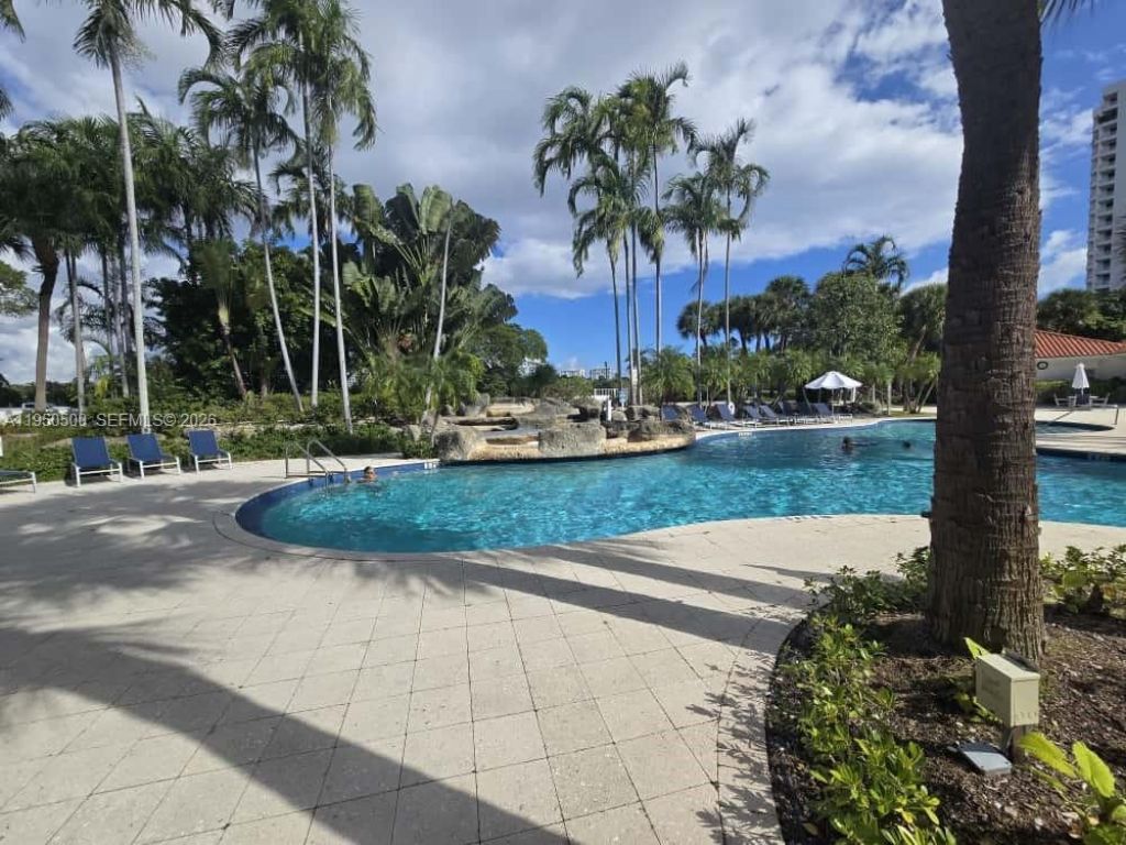 3300 NE 191st St , Unit 1202, Aventura, FL 33180 Photo