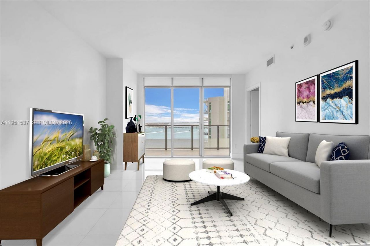1300 Brickell Bay Dr, Unit 2507, Miami, FL 33131 Photo