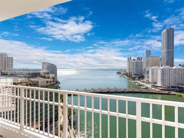 701 Brickell Key Blvd, Unit 2103, Miami, FL 33131