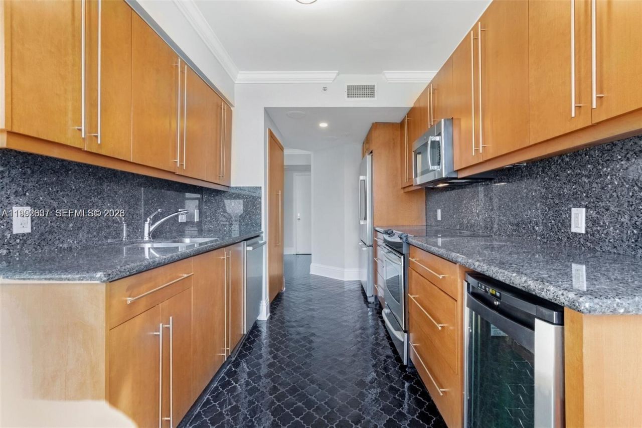 701 Brickell Key Blvd, Unit 2103, Miami, FL 33131 Photo