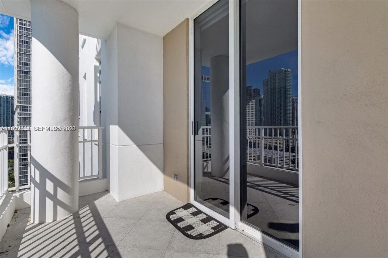 701 Brickell Key Blvd, Unit 2103, Miami, FL 33131 Photo