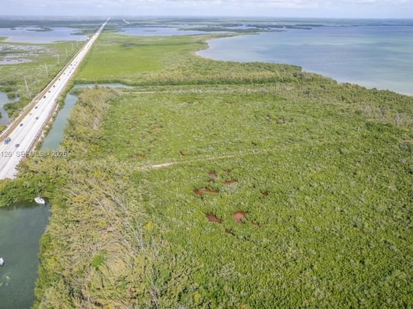 0 US 1 , Miami, FL 33034