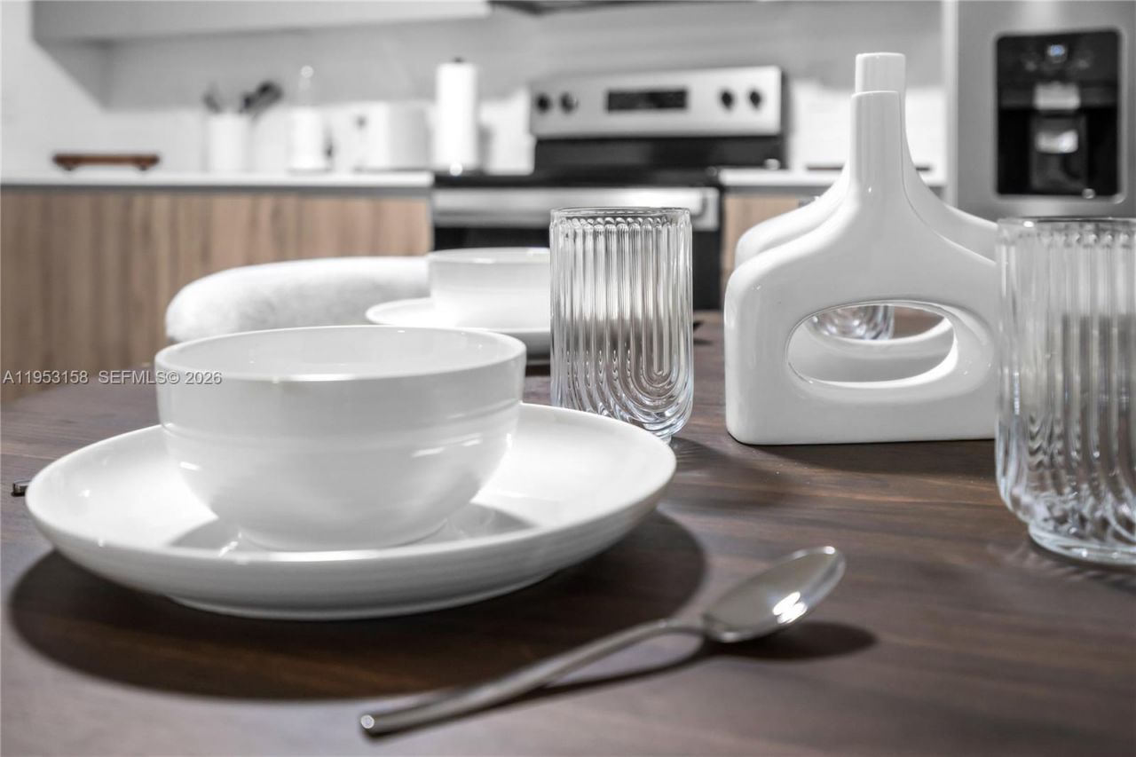 3728 NW 19th Ave, Unit 302, Miami, FL 33142 Photo