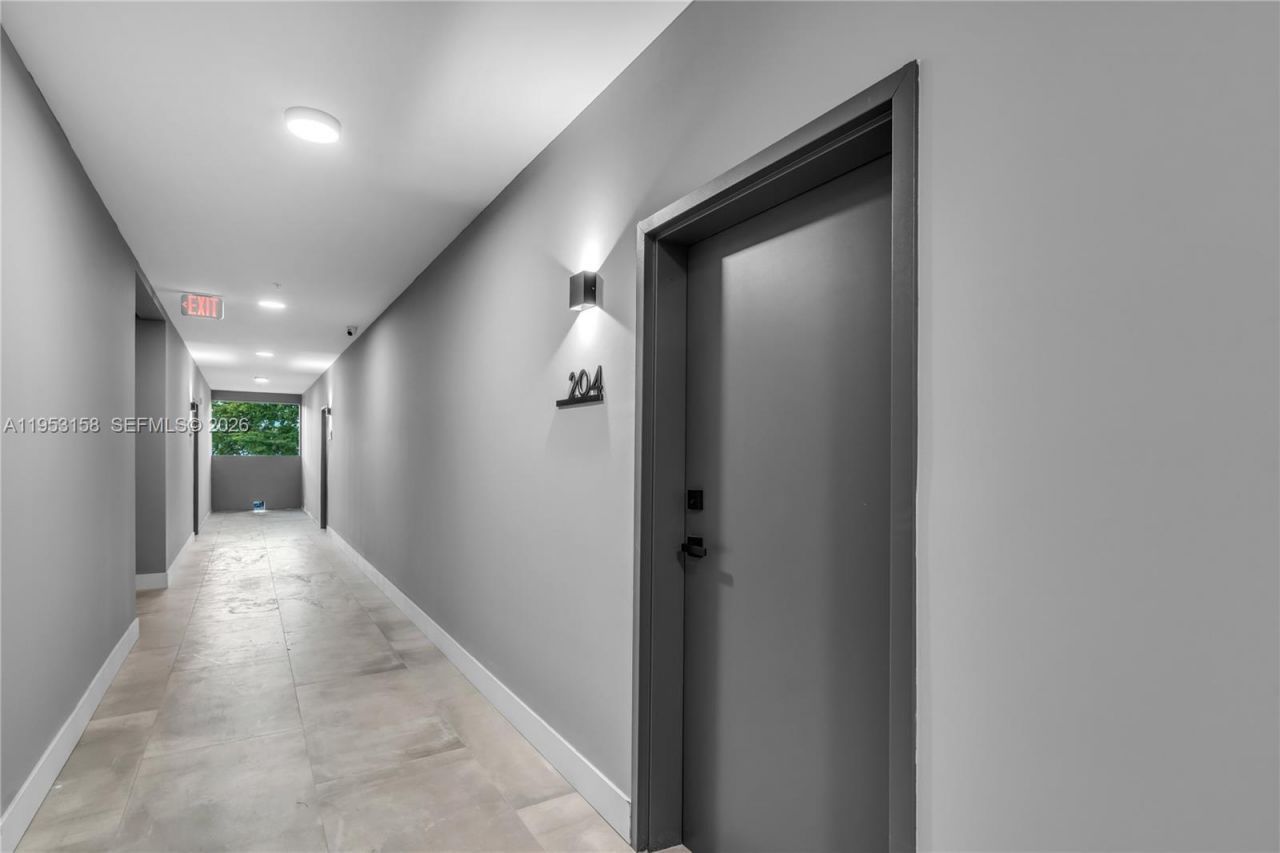 3728 NW 19th Ave, Unit 302, Miami, FL 33142 Photo