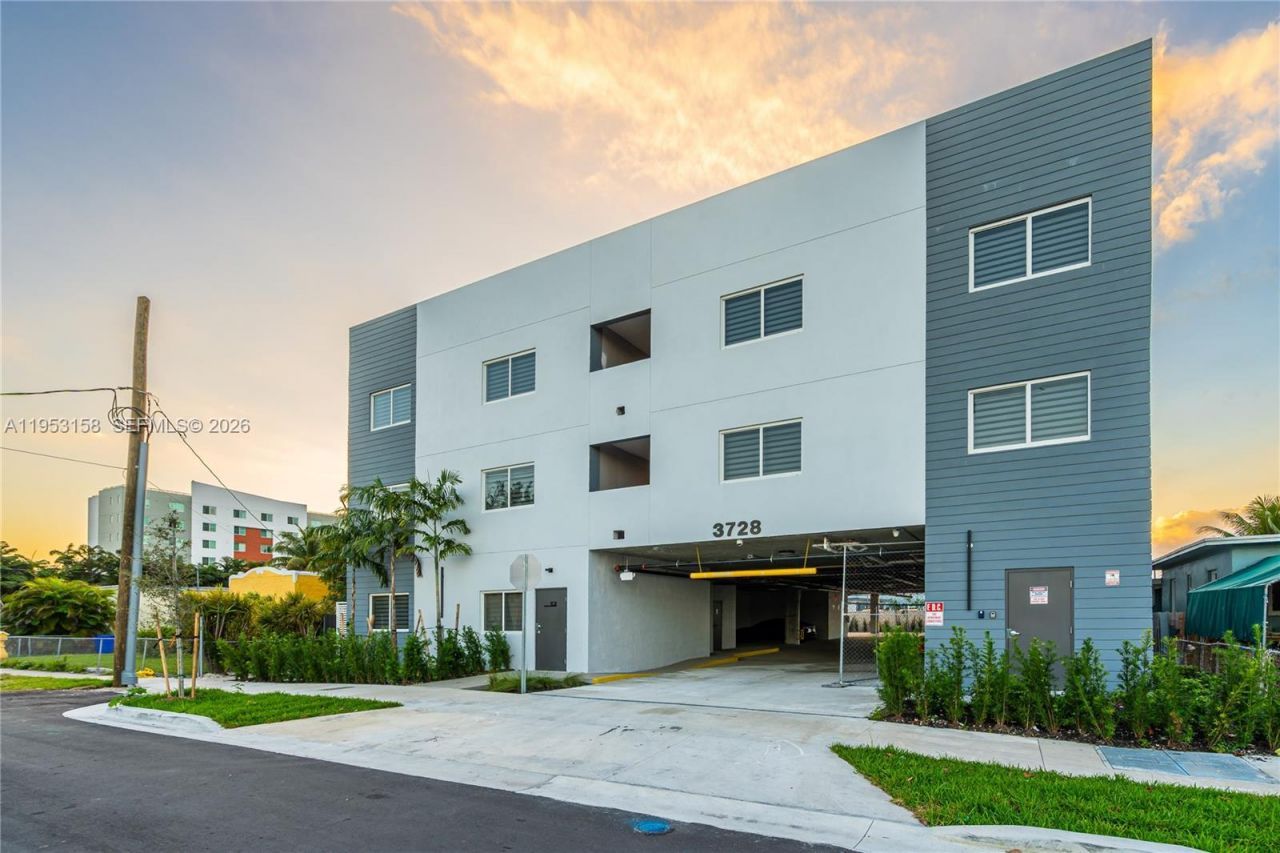 3728 NW 19th Ave, Unit 302, Miami, FL 33142 Photo