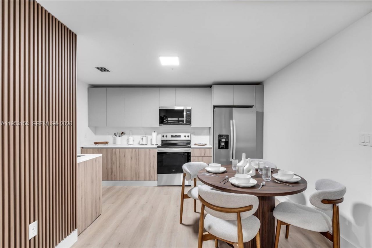 3728 NW 19th Ave, Unit 302, Miami, FL 33142 Photo